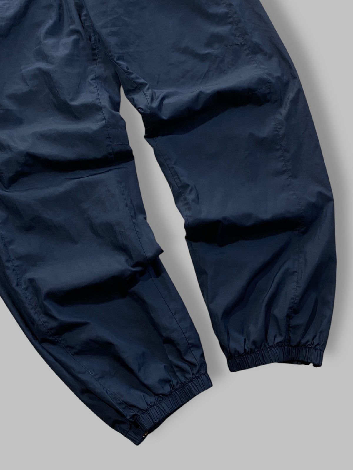 Nike 🔥 VINTAGE NIKE ASTON VILLA DRILL NYLON TRACK PANTS Y2k Size US 34 / EU 50 - 4 Thumbnail