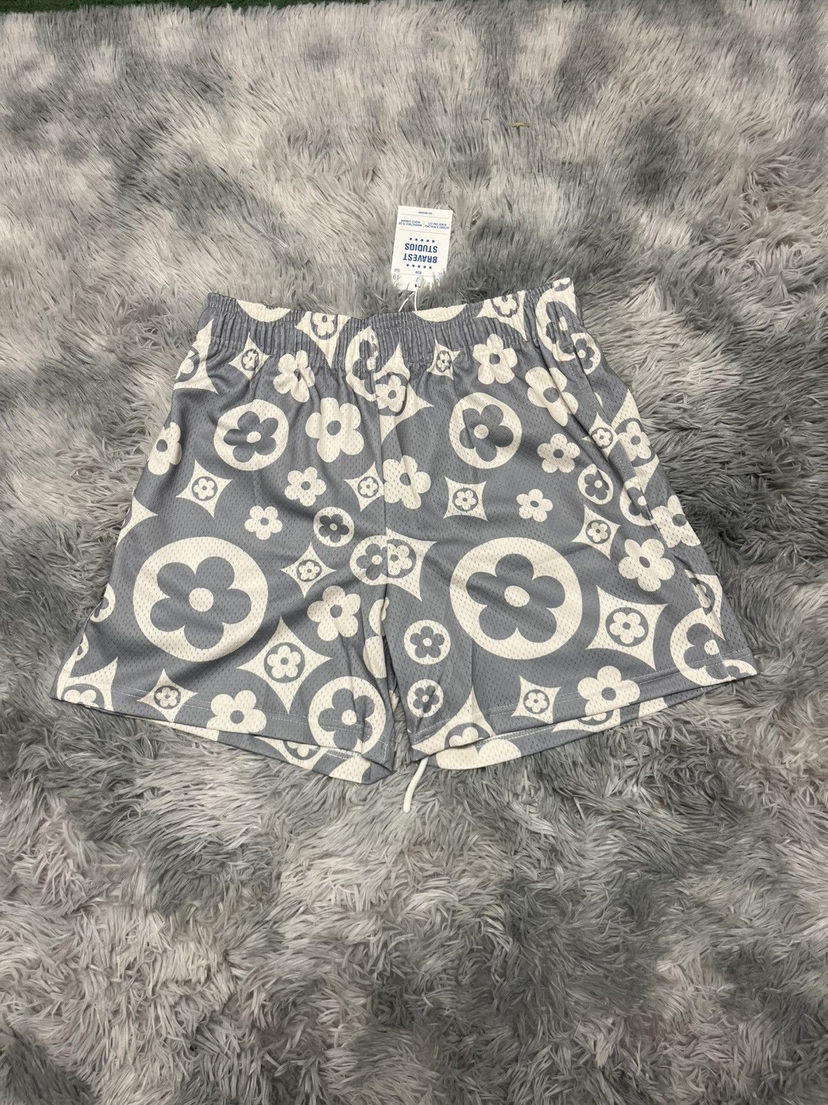 Bravest Studios Grey Flower shorts - Bravest studios Size US 33 - 1 Thumbnail