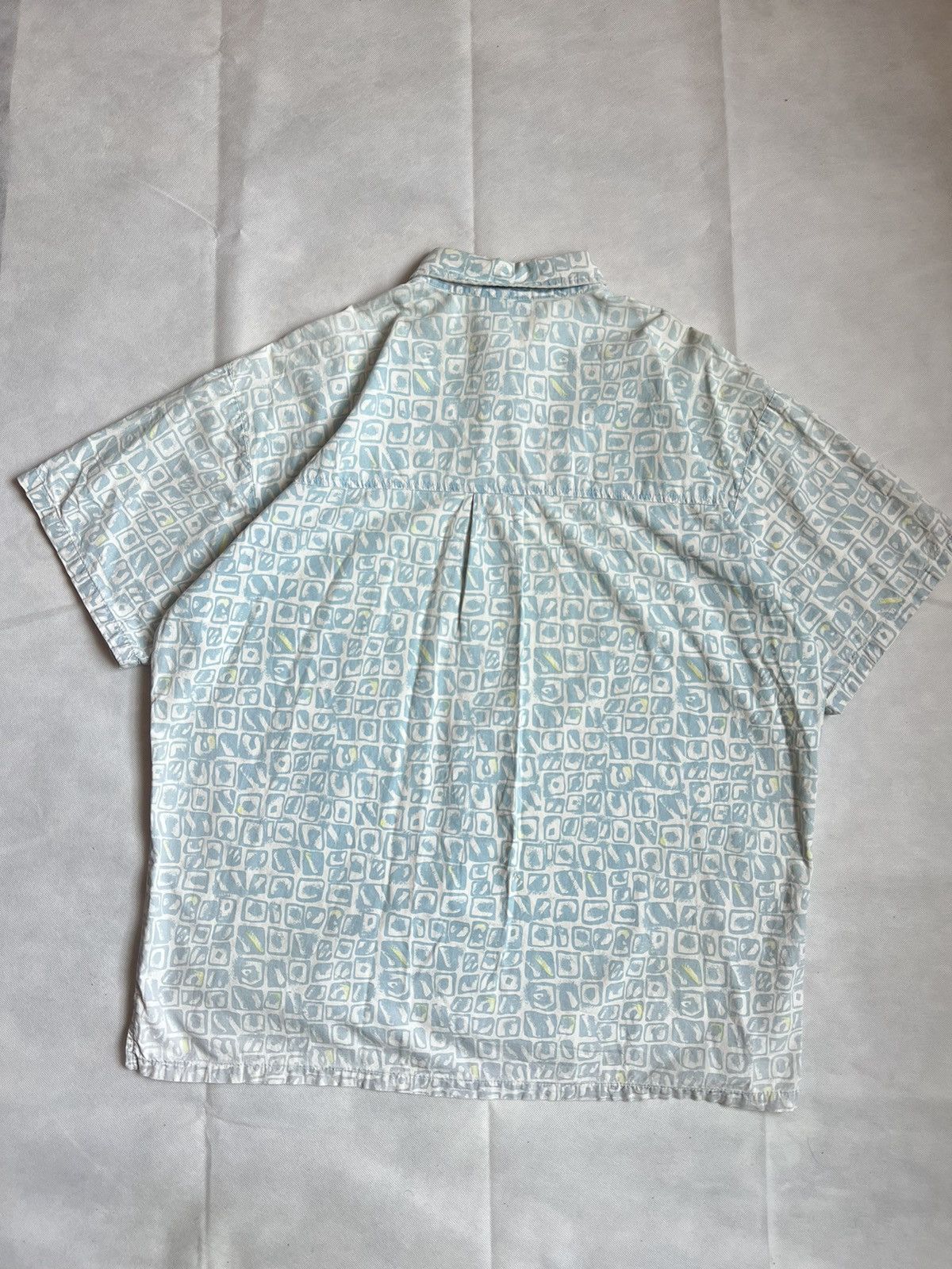 Quiksilver Vintage 90s Quiksilver Overprint Hawaiian Button Up Size US L / EU 52-54 / 3 - 9 Thumbnail
