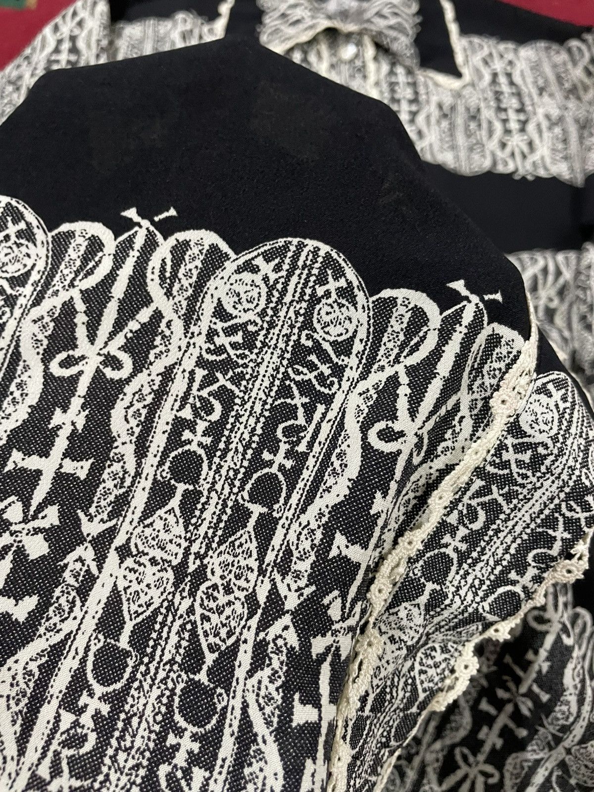 Karl Lagerfeld × Vintage Karl Lagerfeld Rayon Crepe Shirts Size M / US 6-8 / IT 42-44 - 11 Thumbnail