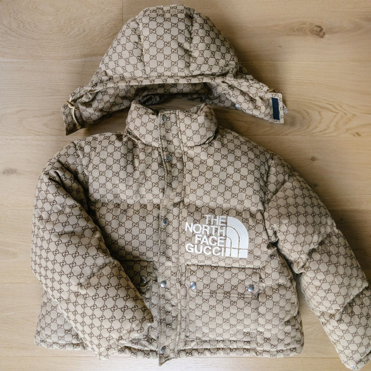 Gucci × The North Face Gucci X North Face Logo Puffer Jacket (fits L-XL) Size US XL / EU 56 / 4 - 2 Thumbnail