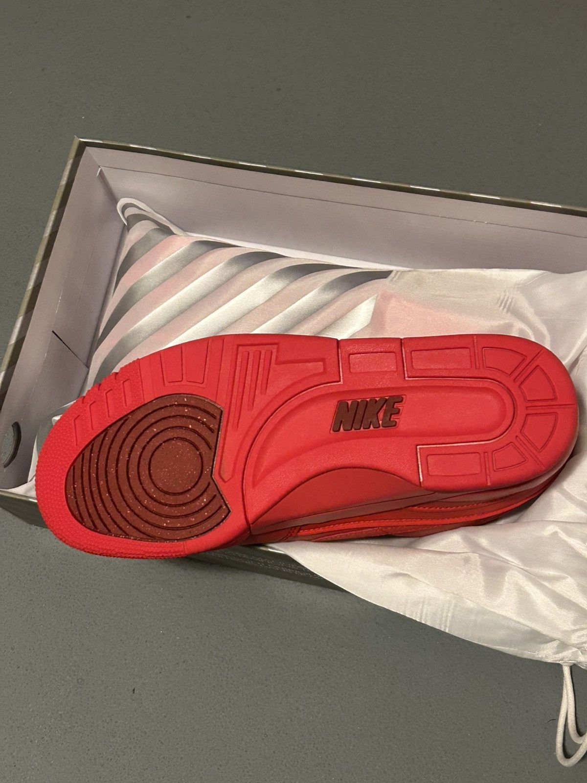 Billie Eilish × Nike Nike x Billie Eilish Air Alpha Force 88 SP Triple Red SIZE 9 Size US 9 / EU 42 - 7 Thumbnail