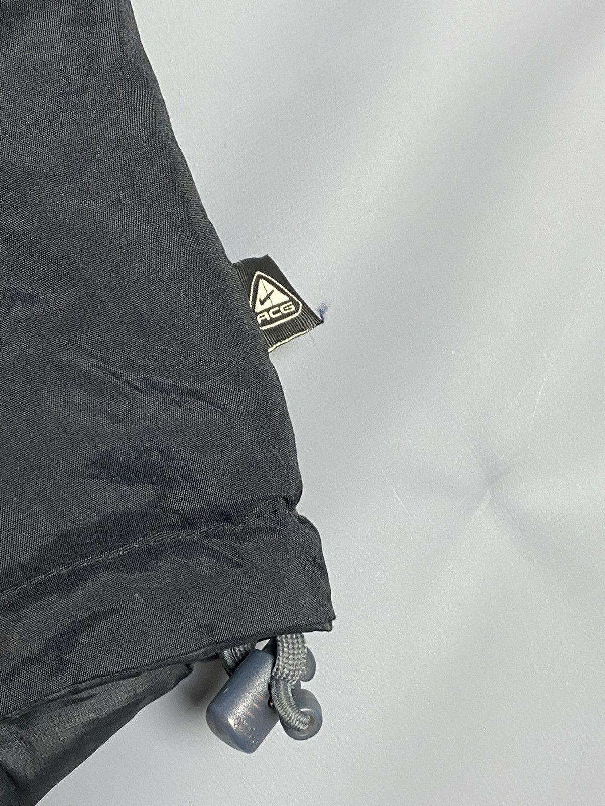 Nike Vintage 00s Nike ACG Down Reversible Black Vest Puffer L Size US L / EU 52-54 / 3 - 7 Thumbnail