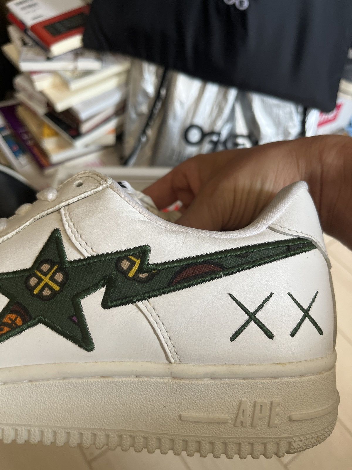 Bape BAPE x KAWS BAPESTA Size US 11 / EU 44 - 6 Thumbnail