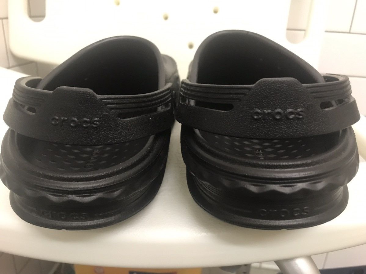 Crocs Crocs Off Grid Clog Unisex W12 M10 Size US 10 / EU 43 - 4 Thumbnail