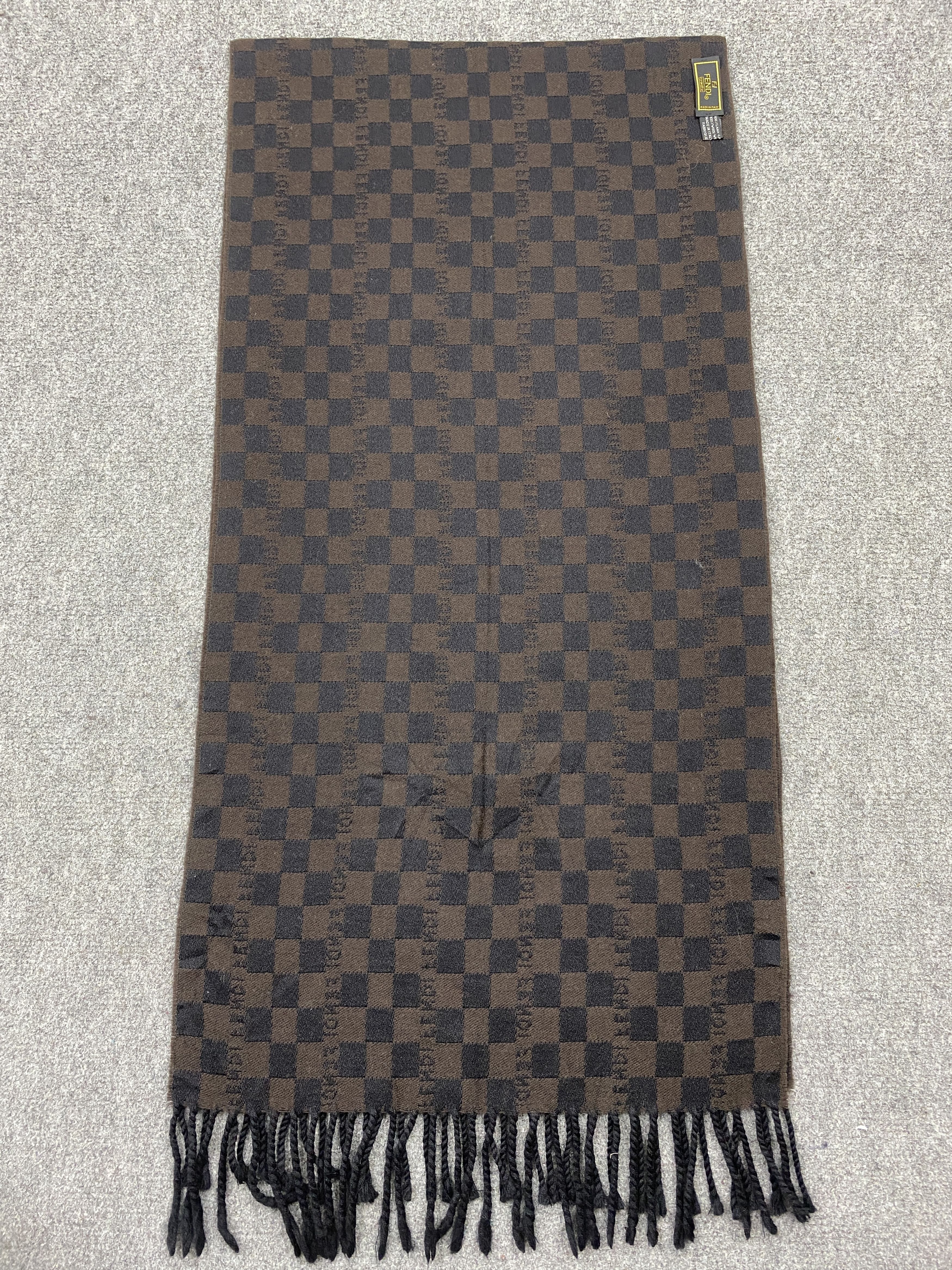 Fendi Fendi Zucca Monogram Scarf / Muffler / Neckwear - SC0134 Size ONE SIZE - 2 Thumbnail