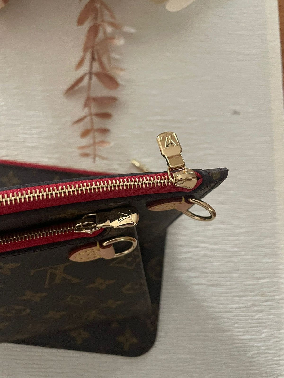 Louis Vuitton louis vuitton neverfull pochettes Size ONE SIZE - 4 Thumbnail