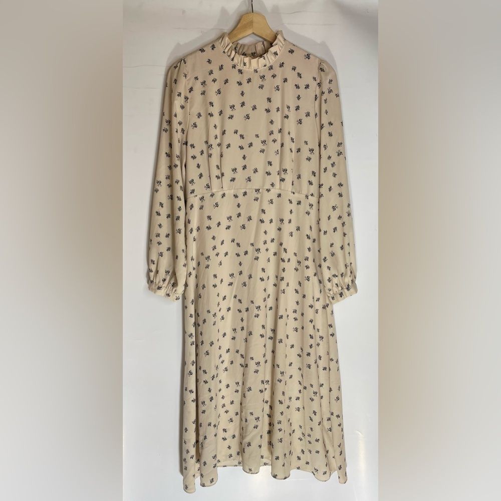Olive Olive Cream Ruffle Long Sleeve Dress Medium Size M / US 6-8 / IT 42-44 - 1 Thumbnail