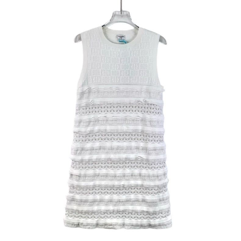 Chanel Chanel White floral hollow lace embroidered cotton round-n Size XS / US 0-2 / IT 36-38 - 1 Thumbnail