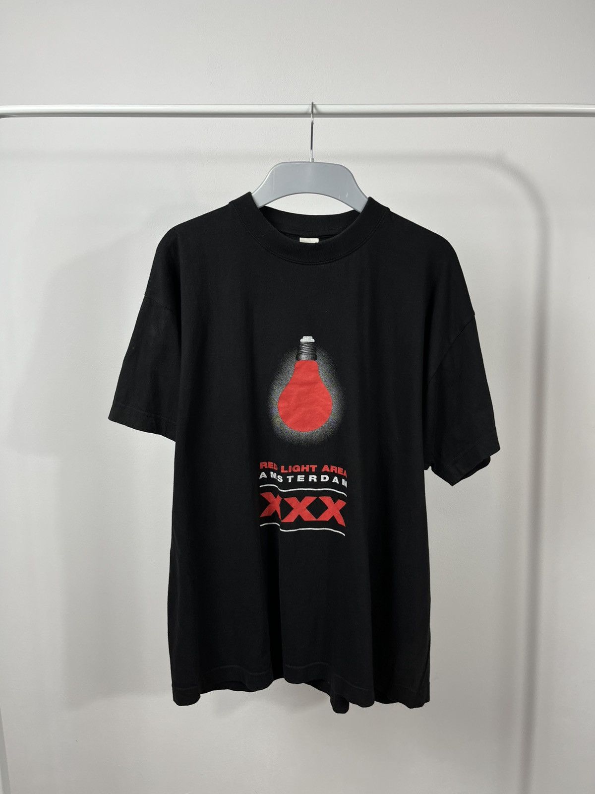 Vintage Vintage Amsterdam Red Light Area XXX Tee Logo Star L Size US L / EU 52-54 / 3 - 1 Thumbnail