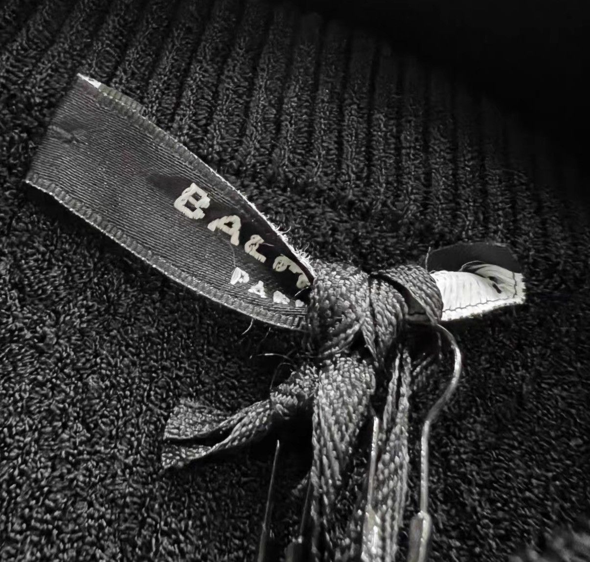 Balmain Balmain Black Button Knit Tank Top J41 Size S / US 4 / IT 40 - 3 Thumbnail