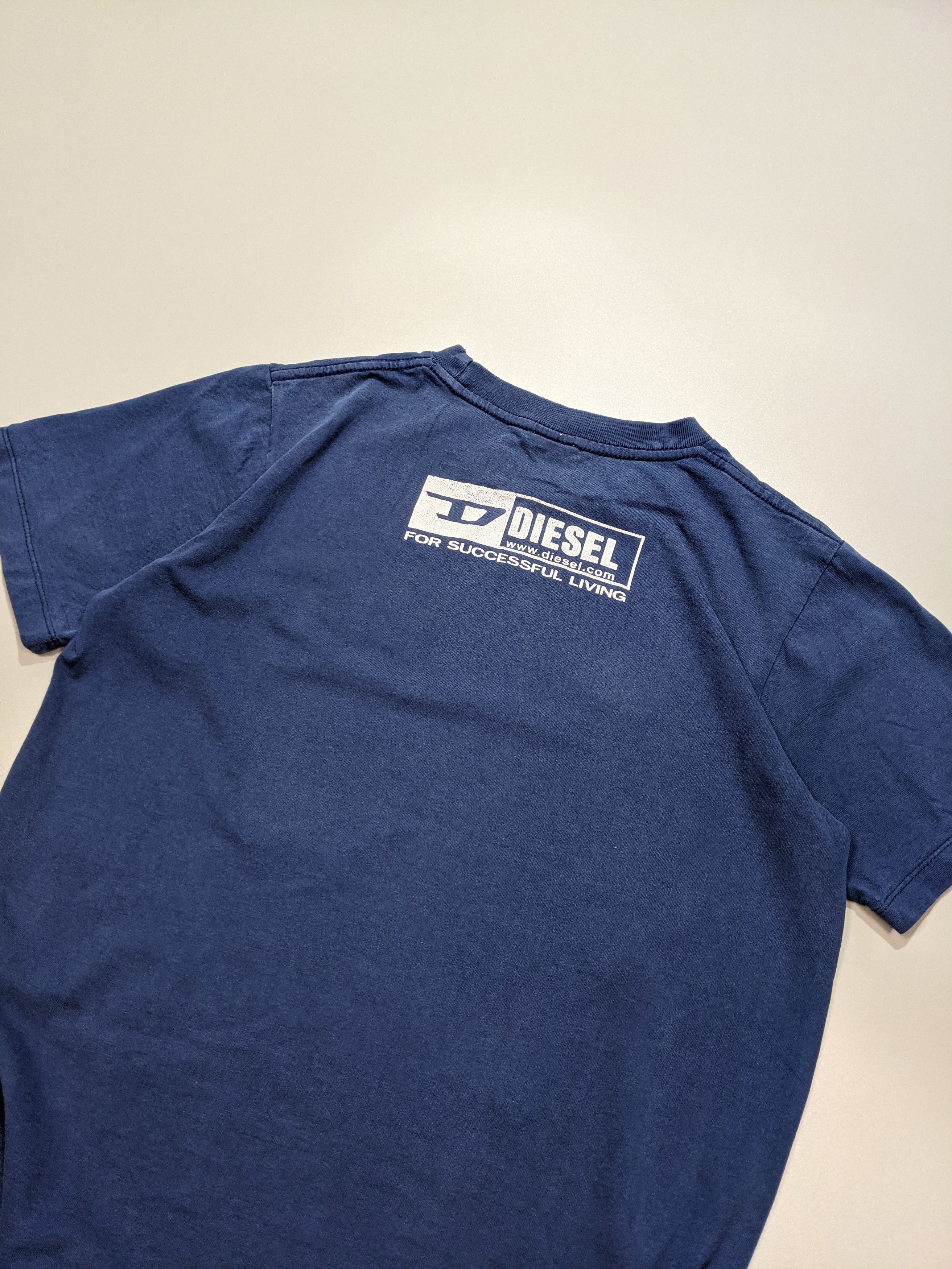 Diesel × Vintage DIESEL Vintage Shabby Women's Blue T-Shirt With Large Logo Size S / US 4 / IT 40 - 7 Thumbnail