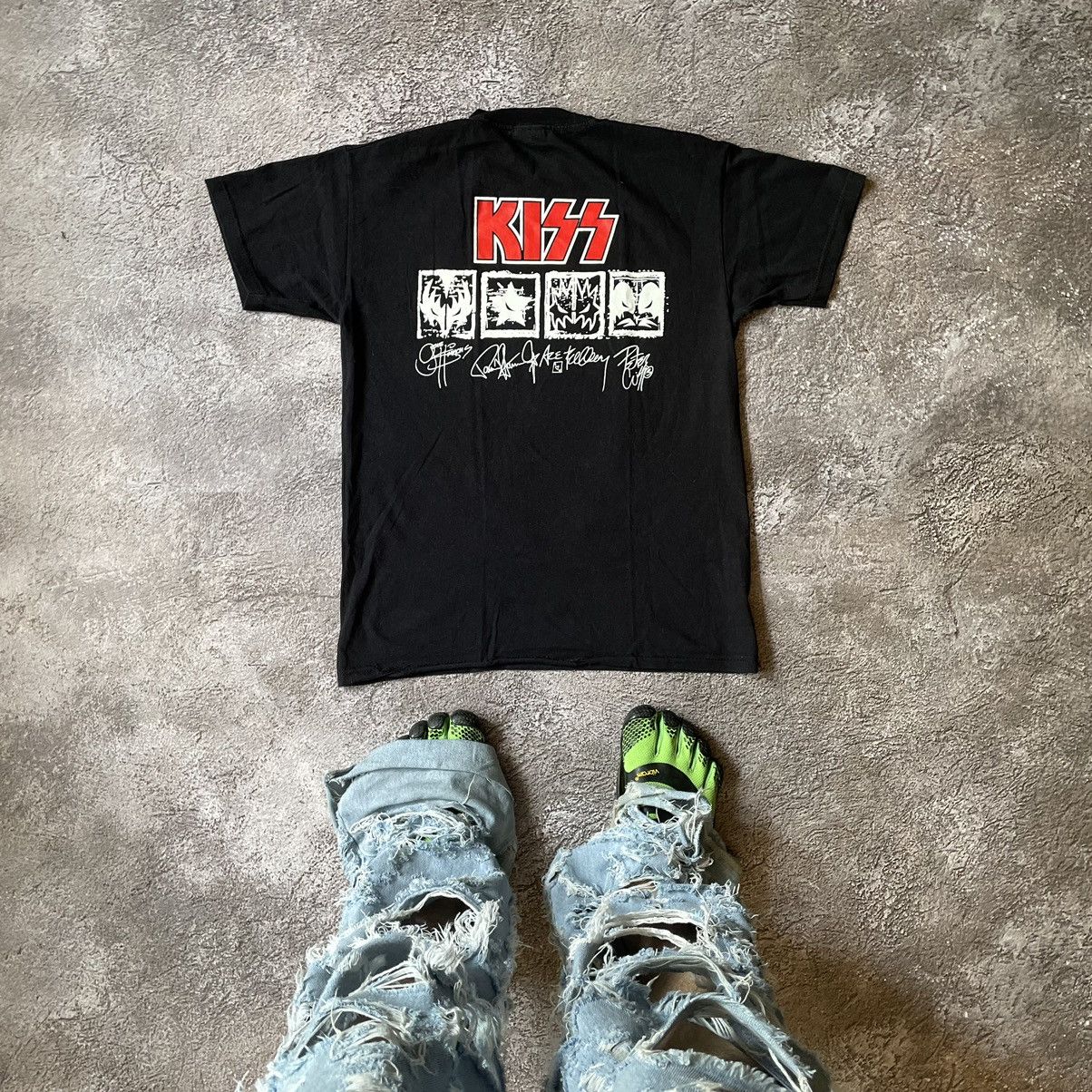 Vintage Vintage Y2K KISS ABSTRACT CREEPY FACE ANGRY S Size US S / EU 44-46 / 1 - 7 Thumbnail