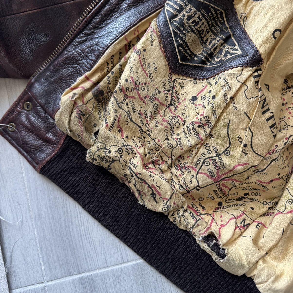 NFL Vintage Redskins Leather Bomber Jacket Size US L / EU 52-54 / 3 - 15 Thumbnail