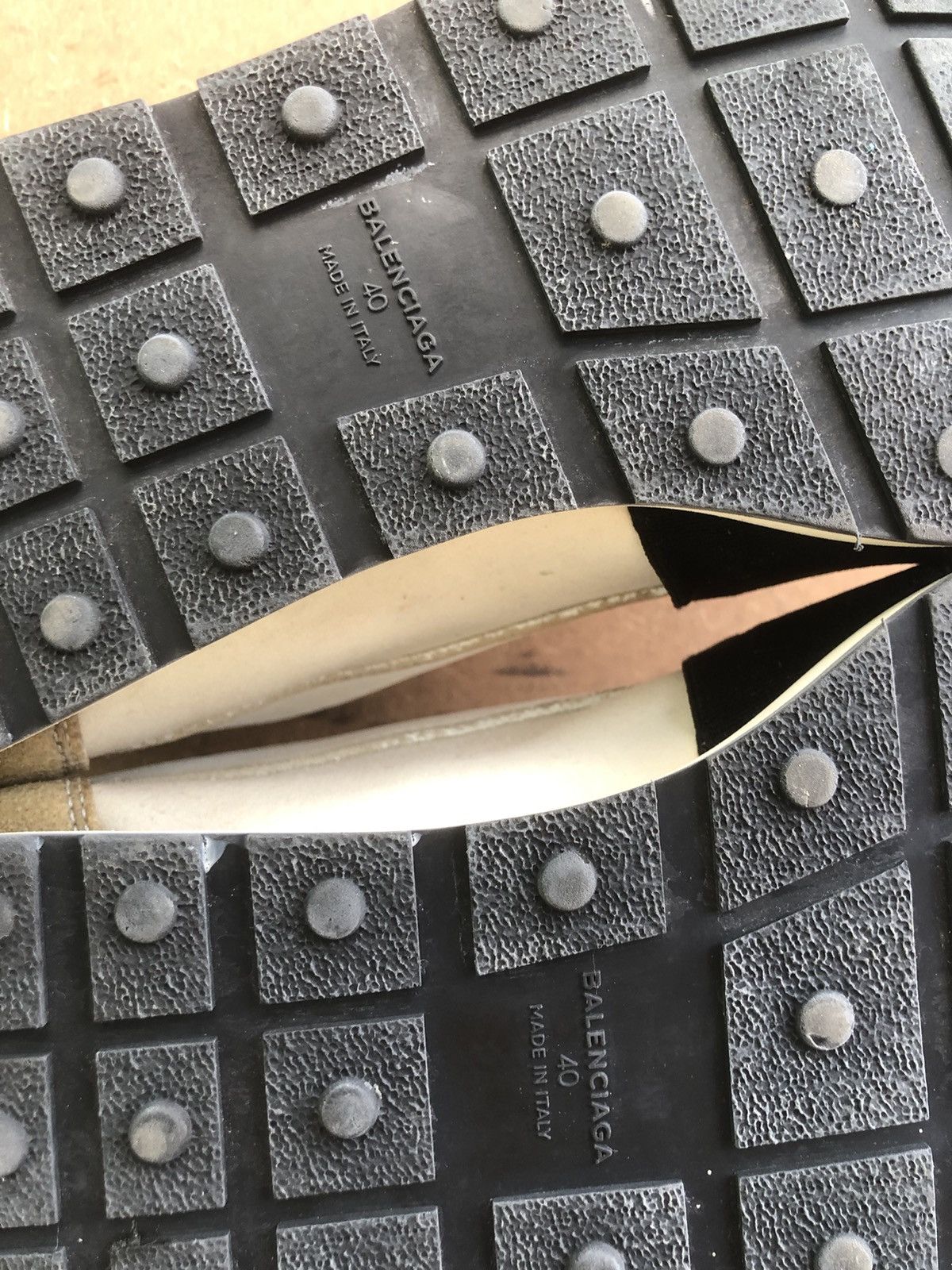 Balenciaga Balenciaga white women’s Running Sneakers Size 40 Made in 🇮🇹 Size US 10 / IT 40 - 12 Thumbnail