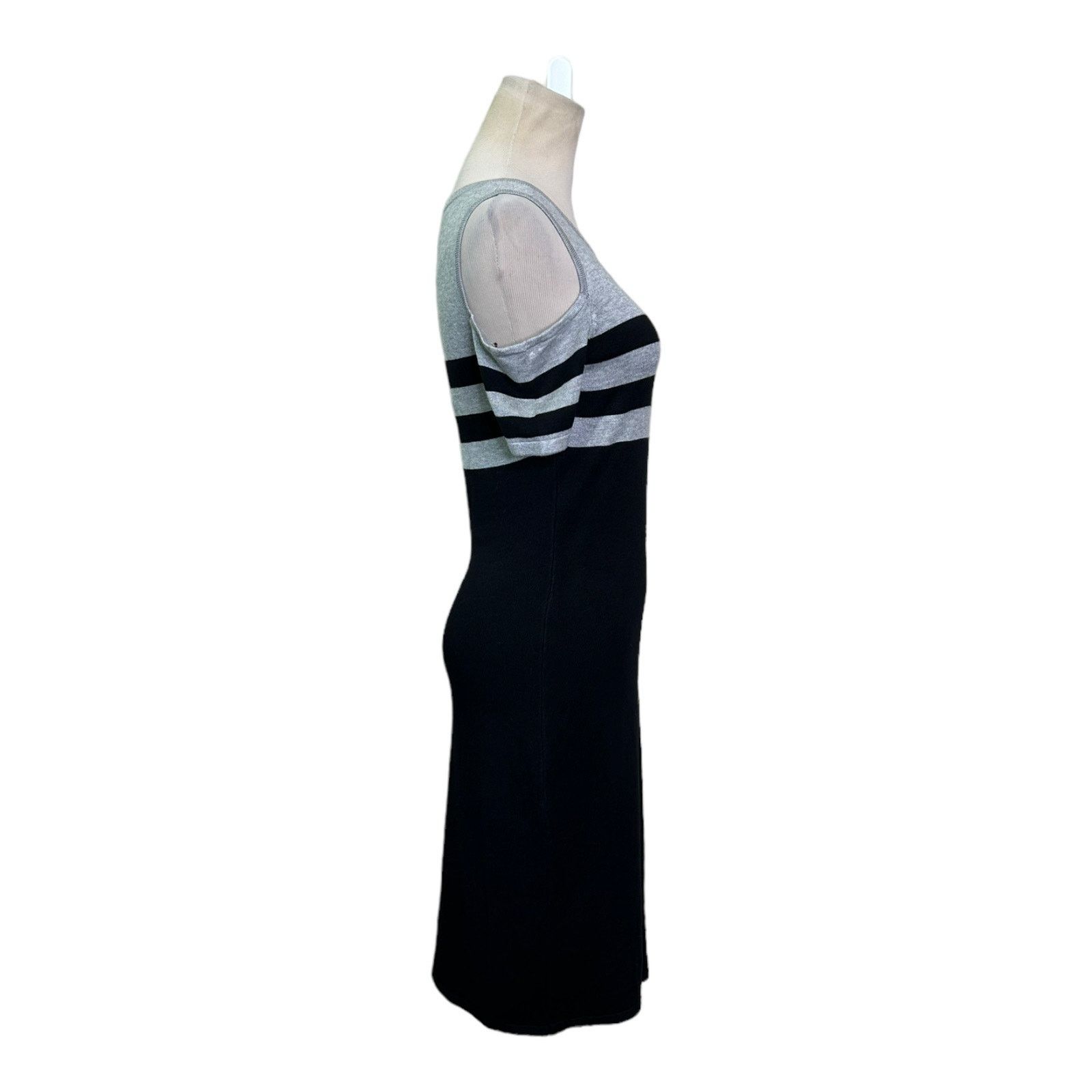 Marc by Marc Jacobs Carmen Marc Valvo knit cold shoulder knit dress size XS Size XS / US 0-2 / IT 36-38 - 9 Thumbnail
