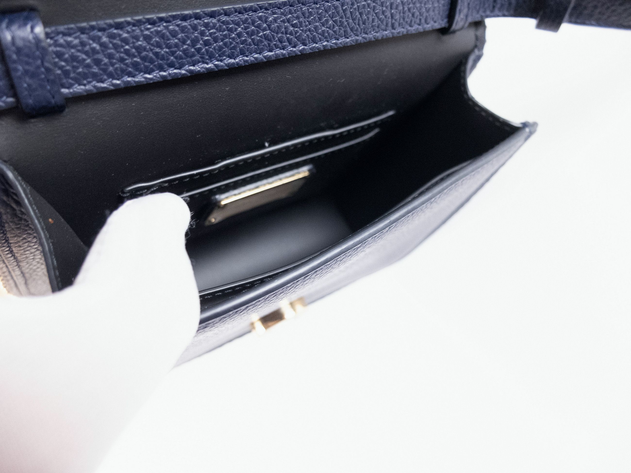 Salvatore Ferragamo SALVATORE FERRAGAMO Vara bow navy leather mini shouder bag Size ONE SIZE - 12 Thumbnail