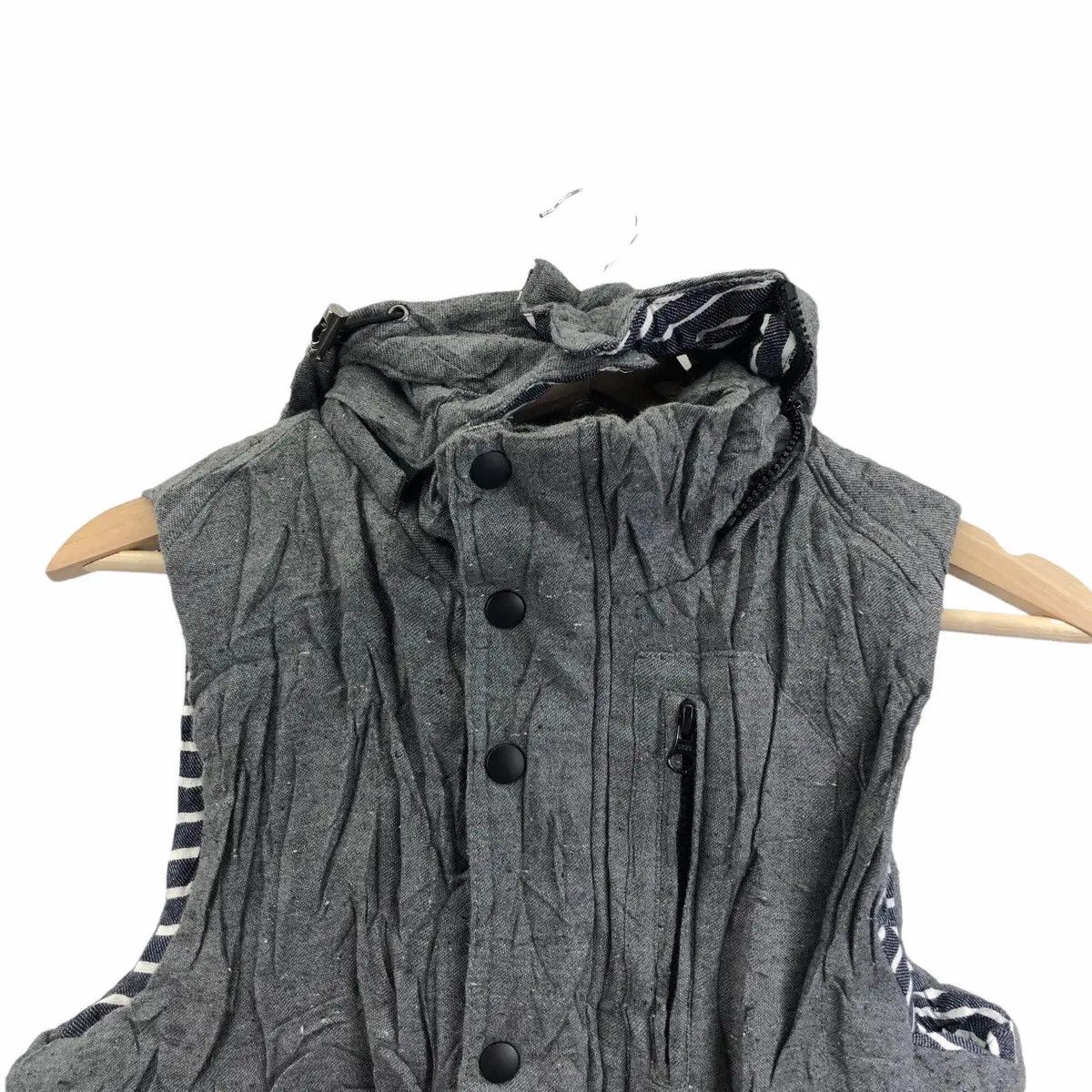 Takeo Kikuchi Vtg TAKEO KIKUCHI JAPAN Tactical Vest Puffer Jacket Outdoor Size US S / EU 44-46 / 1 - 3 Thumbnail