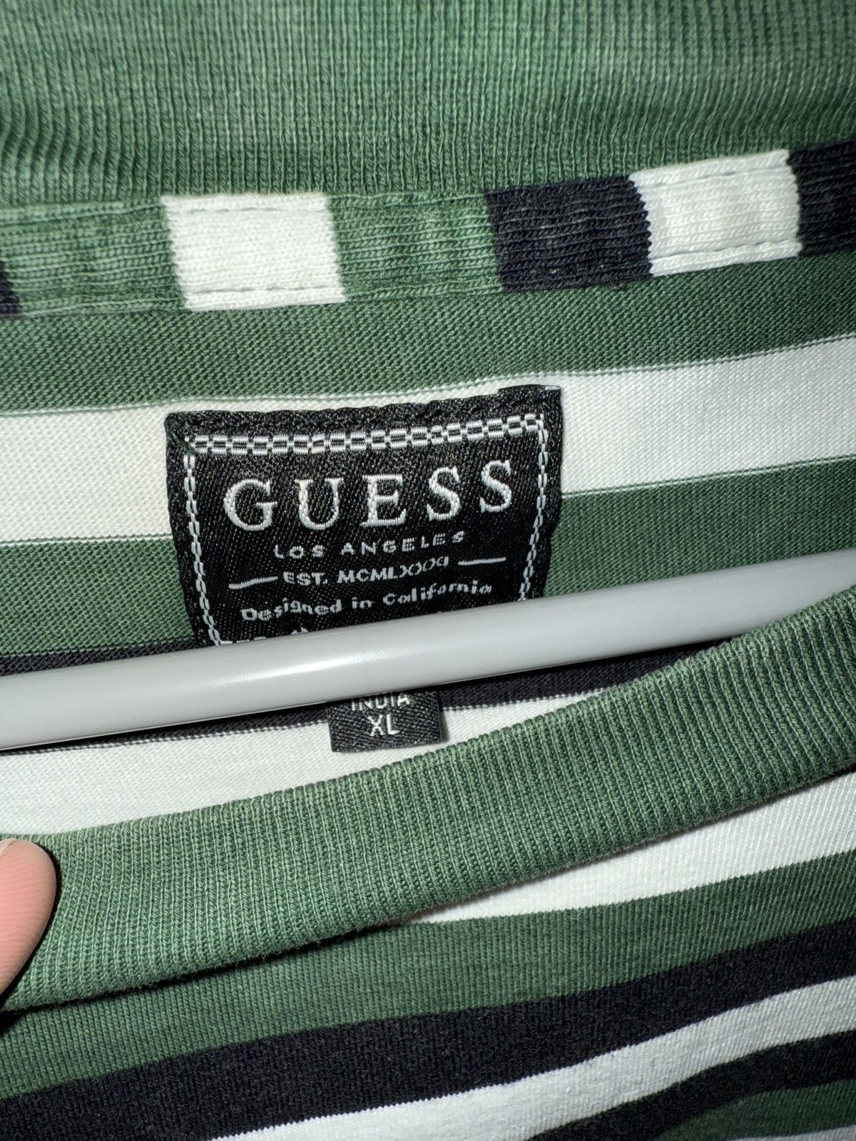 Guess Guess Green Striped Tee (XL) Size US XL / EU 56 / 4 - 4 Thumbnail