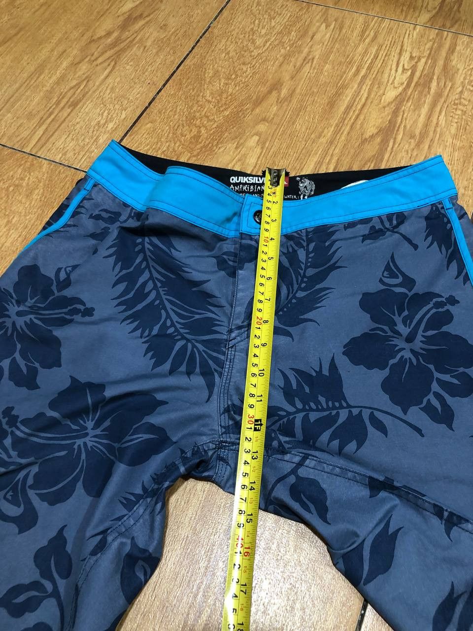 Quiksilver Vintage Quiksilver Streetwear Shorts Size US 36 / EU 52 - 12 Thumbnail