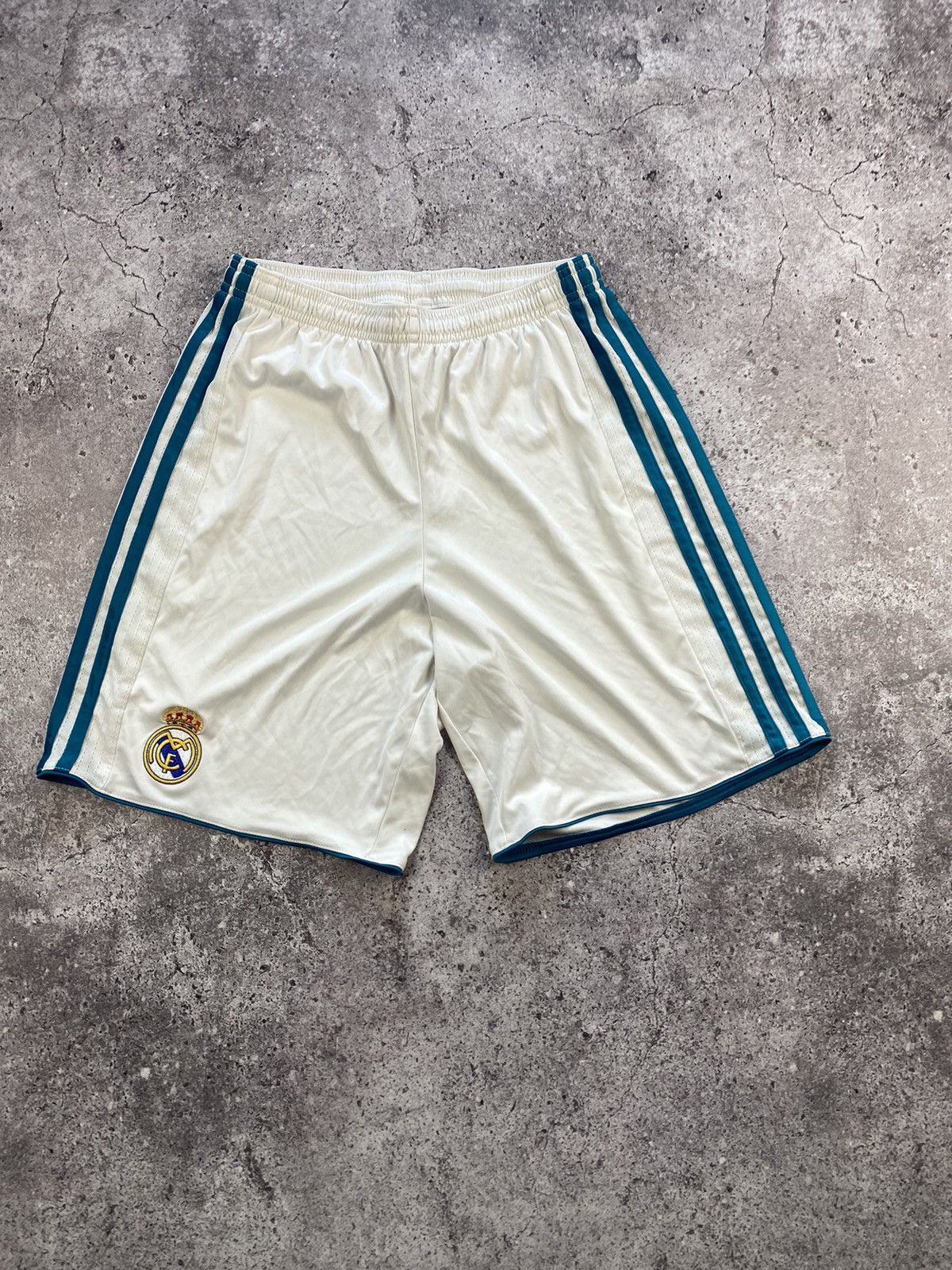 Adidas × Vintage Vintage Adidas Real Madrid Football shorts Size US 32 / EU 48 - 1 Thumbnail