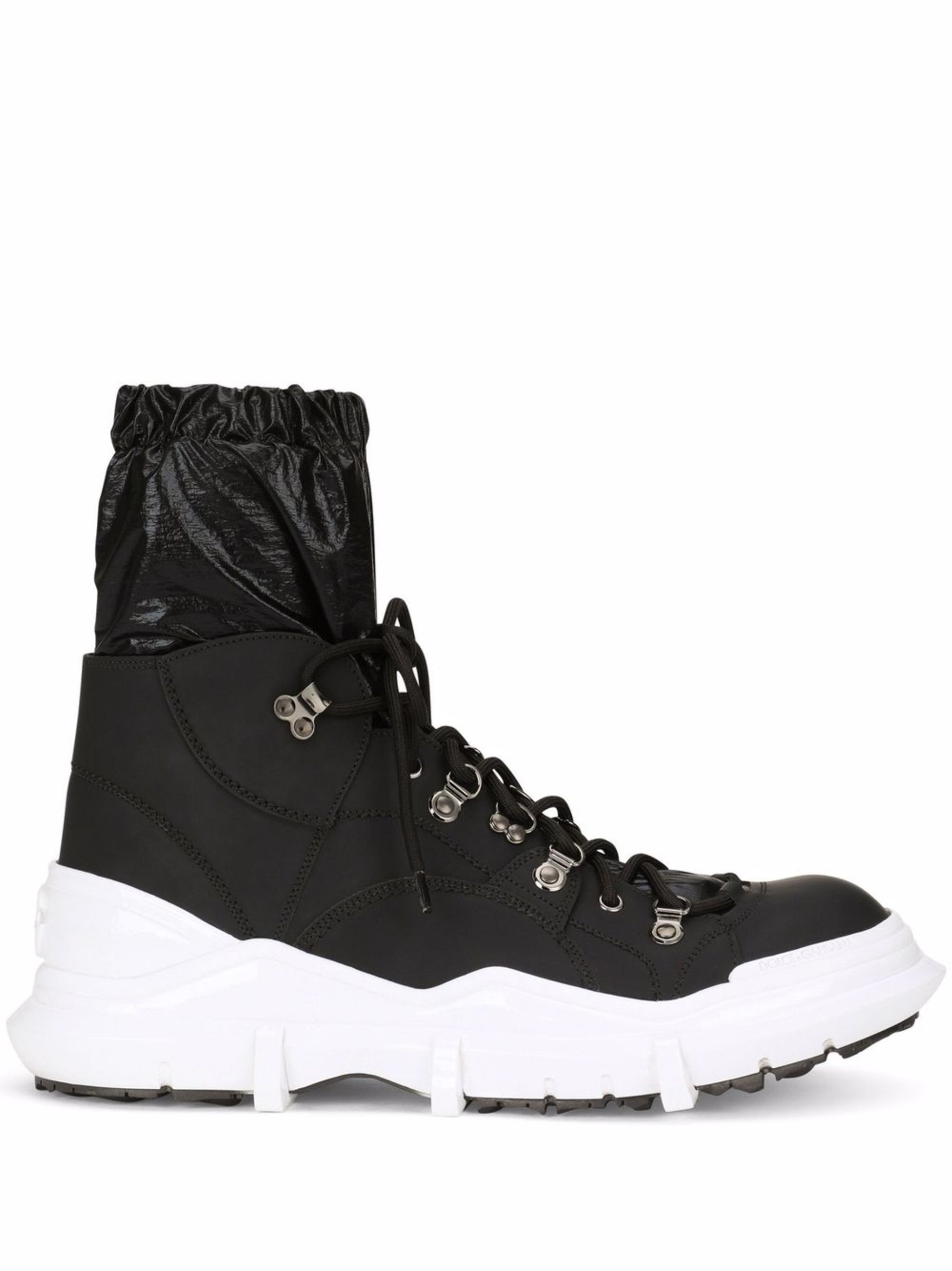 o1y0125 Leather Hi-Top Sneakers in Black