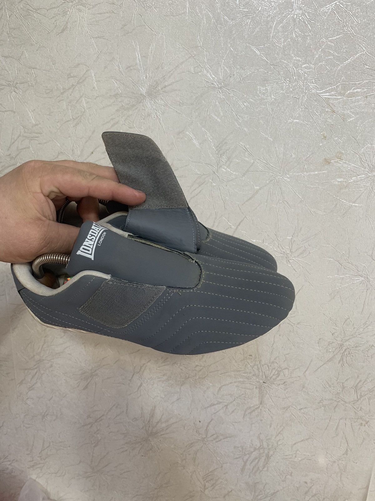Lonsdale × Vintage Vintage Lonsdale Velcro Avant Garde Grey Sneakers Y2K Shoes Size US 9 / EU 42 - 7 Thumbnail
