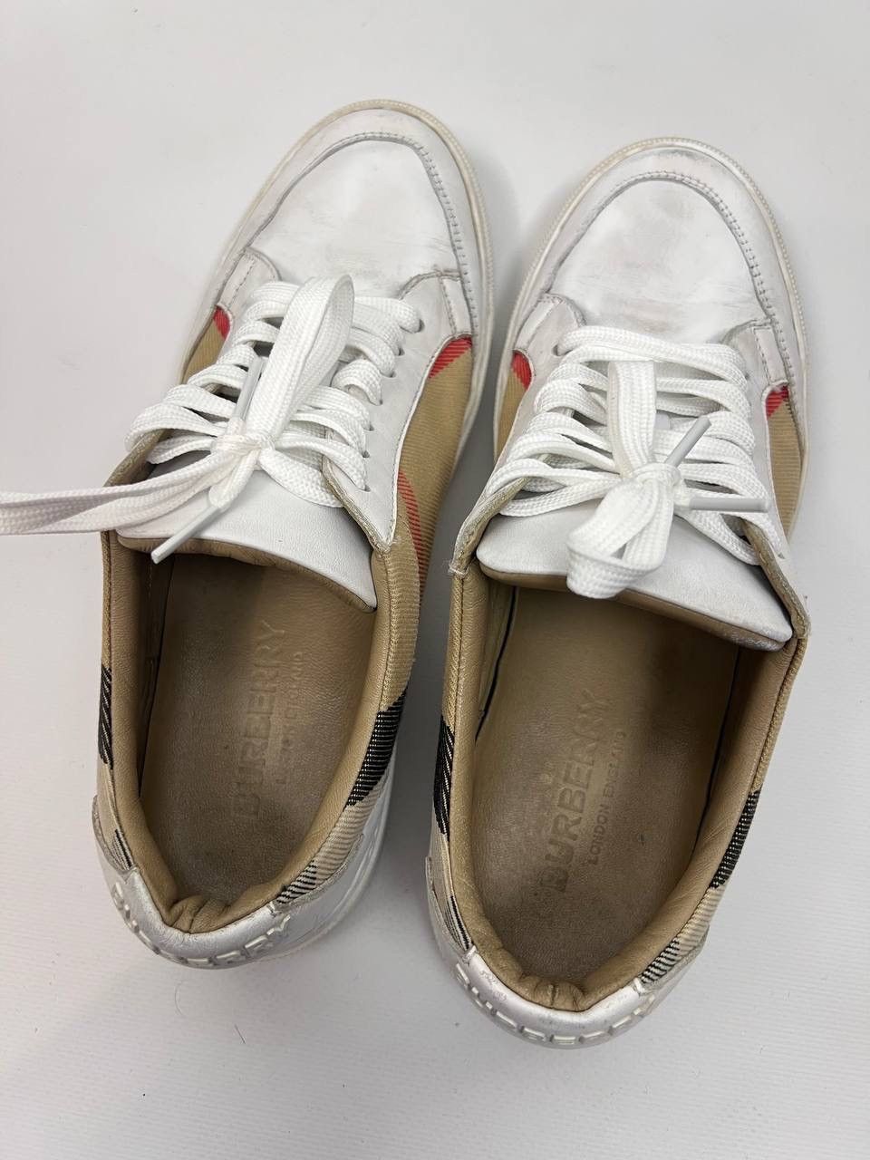 Burberry Burberry leather trainers shoes size 38 Size US 7 / EU 40 - 16 Thumbnail