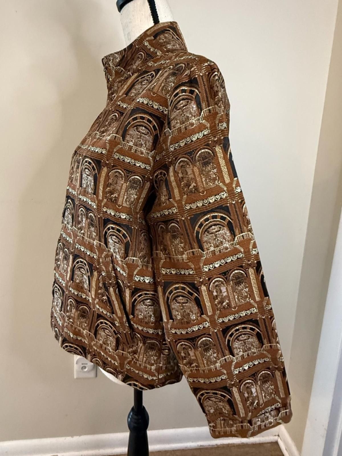 Other Chico’s silk blend jacket ornate Italian archways SZ 1/SM Size S / US 4 / IT 40 - 3 Thumbnail