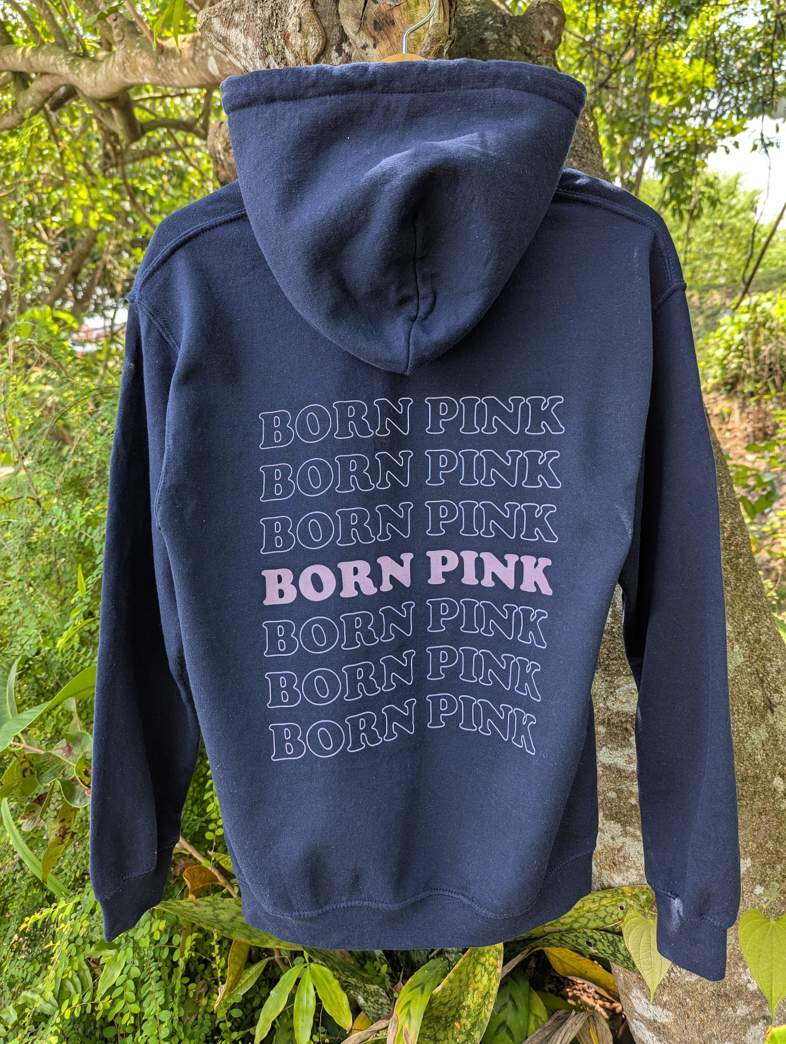 Band Tees 🔥FREE SHIPPING🔥Blackpink Born Pink Lisa Kpop Band Hoodie Size S / US 4 / IT 40 - 1 Thumbnail