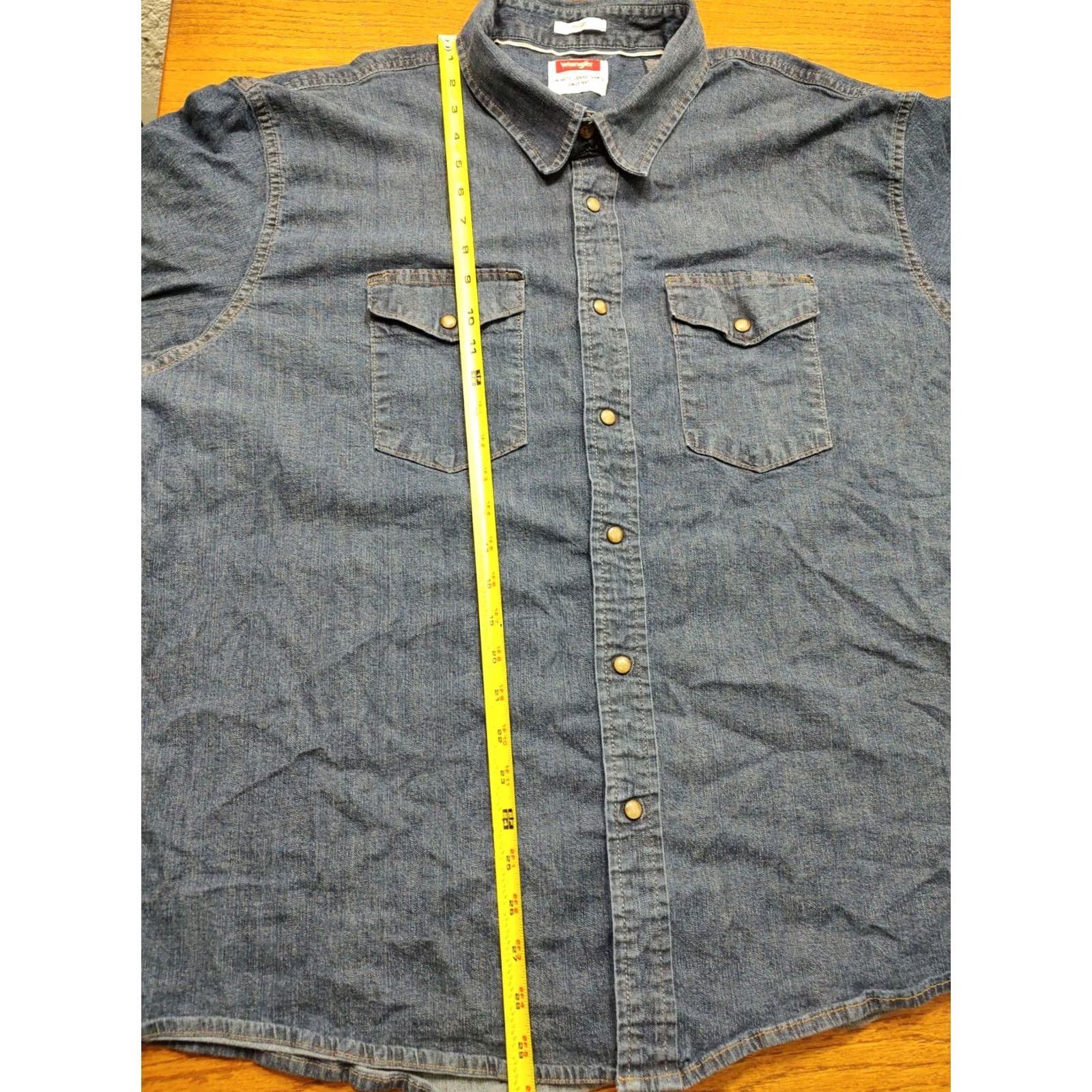 Wrangler VINTAGE Wrangler Shirt Mens 3XL Blue Denim Western Pearl Snap Long Sleeve Shirt Size US XXL / EU 58 / 5 - 5 Thumbnail