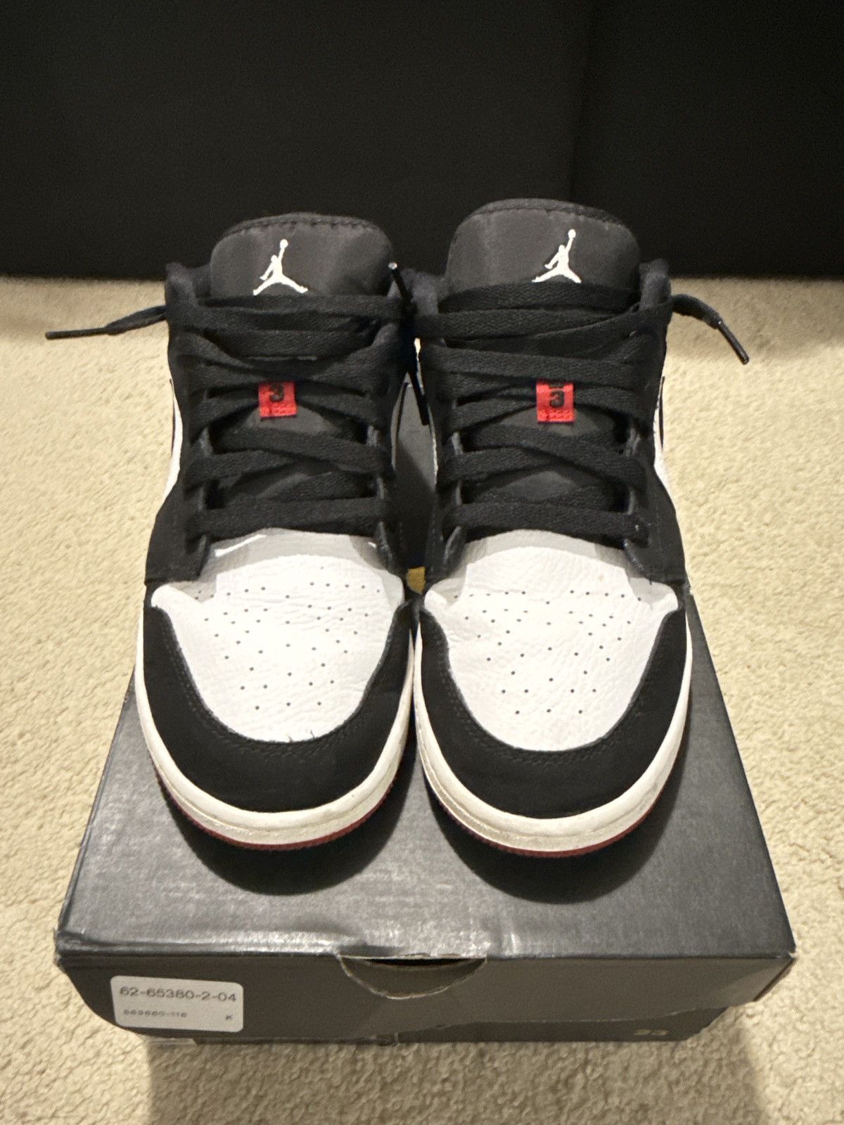 Jordan Brand Air Jordan 1 Low Black Toe Size US 6.5 / EU 39-40 - 1 Thumbnail
