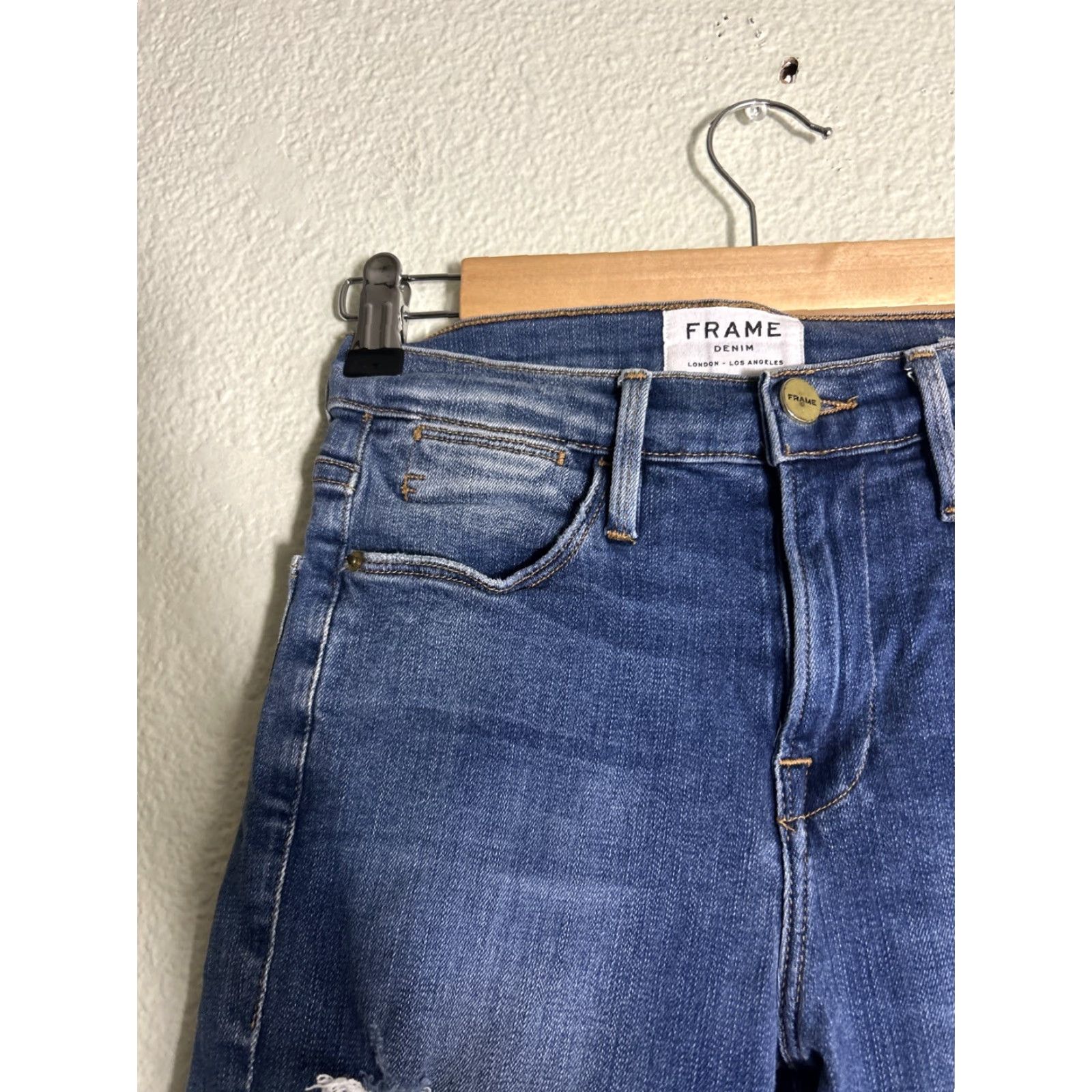 Frame FRAME Le High Skinny Triangle Raw Hem Seabright Dark Wash Jeans 26 Distressed Women Skinny Denim" Size ONE SIZE - 4 Thumbnail