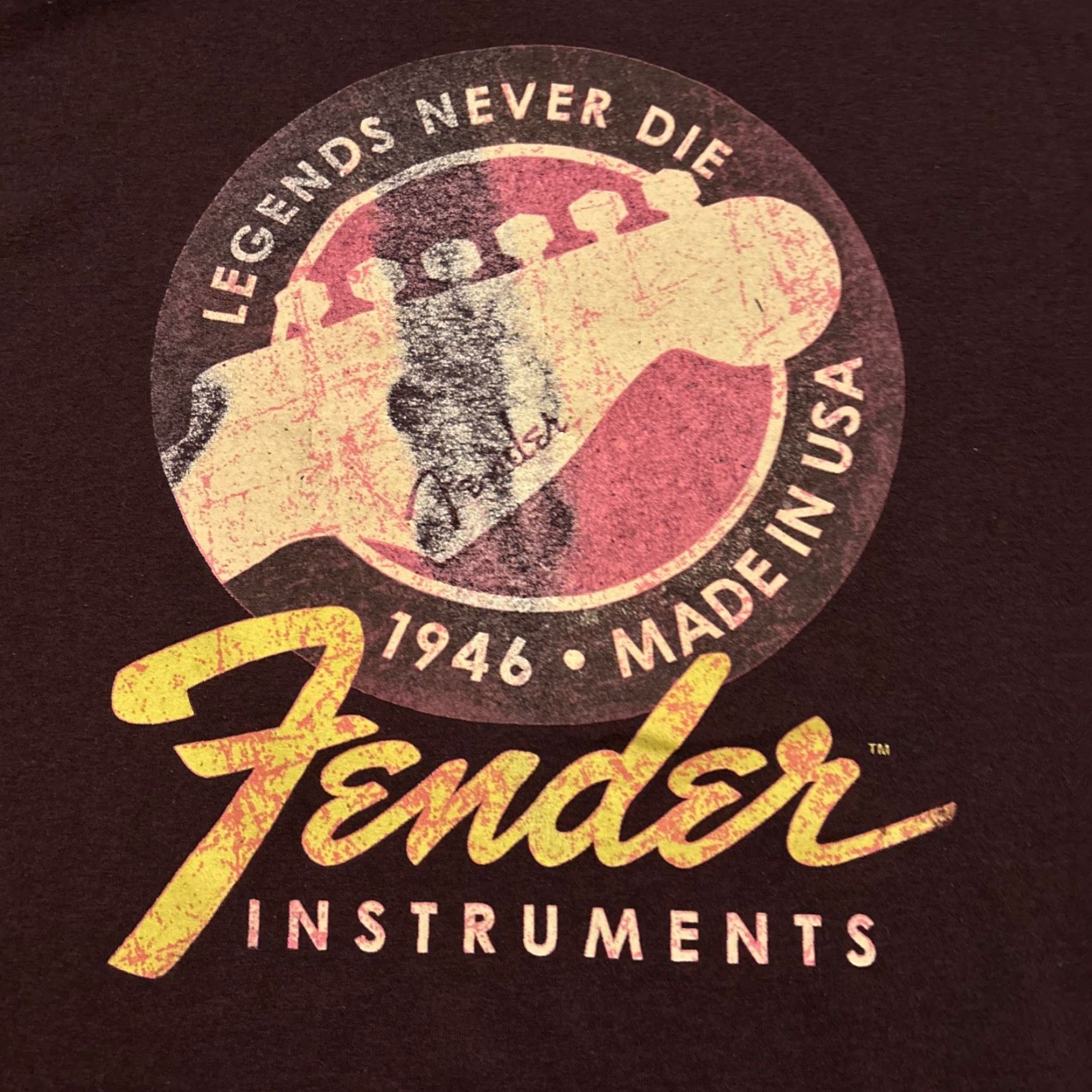 Fender FENDER Legends Never Die Graphic T-Shirt Large Burgundy Men's Music Rock Tee Size US L / EU 52-54 / 3 - 2 Thumbnail