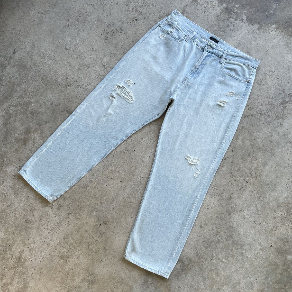 Japanese Brand Vintage Japanese Light Distressed Jean Denim Pants Faded W36 Size US 36 / EU 52 - 2 Thumbnail