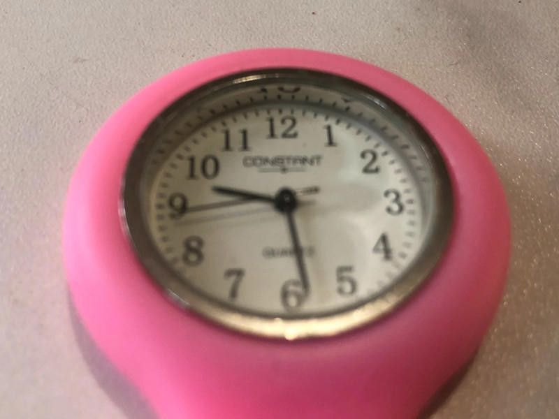 Designer Constant pink watch Size ONE SIZE - 2 Thumbnail