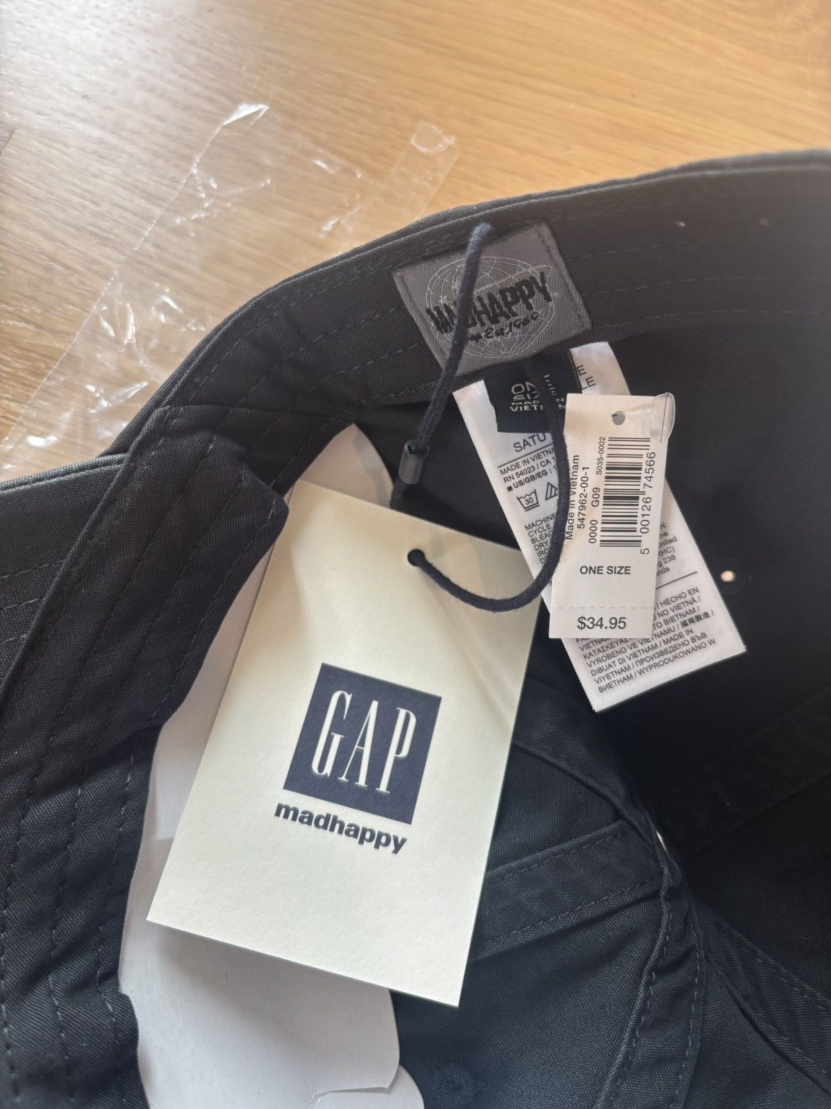 Gap Gap x MadHappy 6-Panel Black Hat Size ONE SIZE - 2 Thumbnail