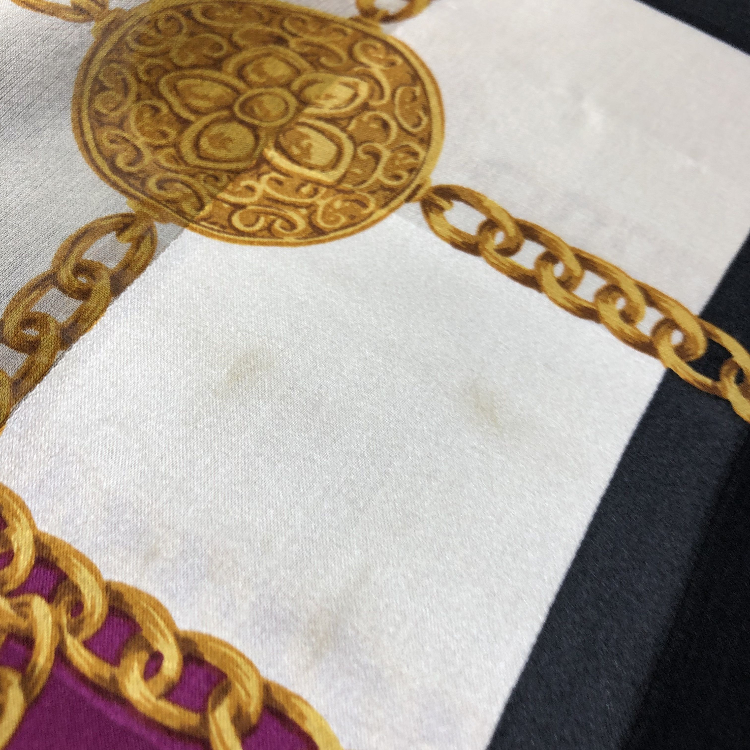 Vintage Laura Biagiotti Luxury Gold Chains Silk Scarf M632 Size ONE SIZE - 6 Thumbnail