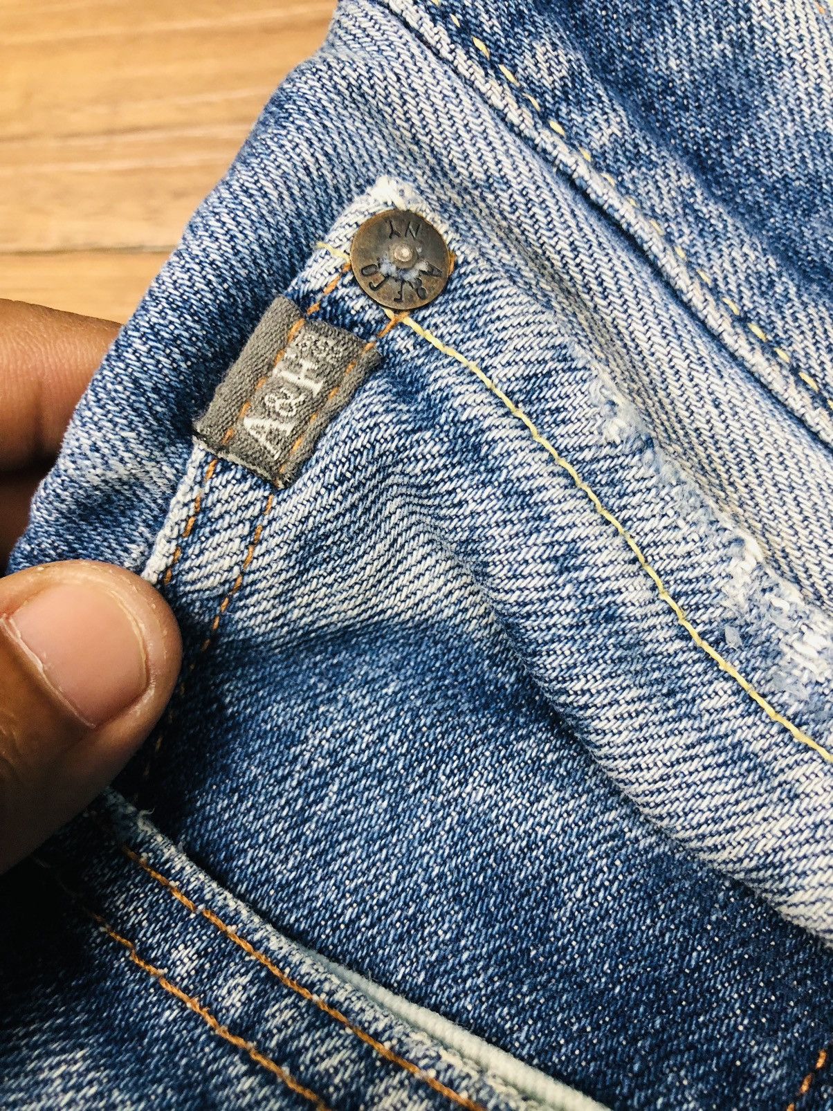Abercrombie & Fitch Abercrombie & Fitch Distressed Jeans (33) Size US 34 / EU 50 - 9 Thumbnail
