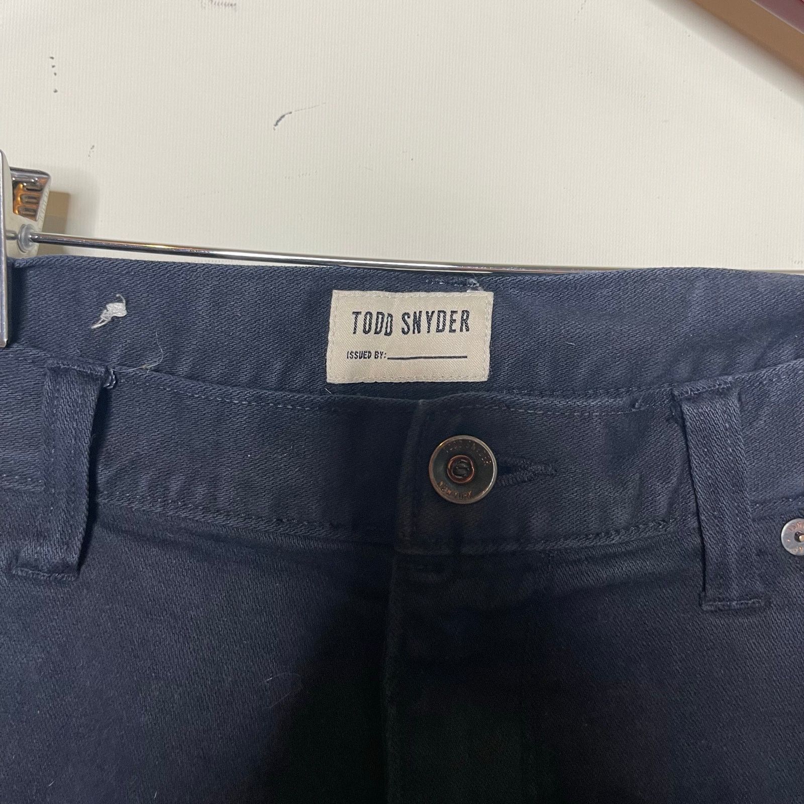 Todd Snyder Todd Snyder slim fit navy blue chino pants 36x29 Size US 36 / EU 52 - 2 Thumbnail