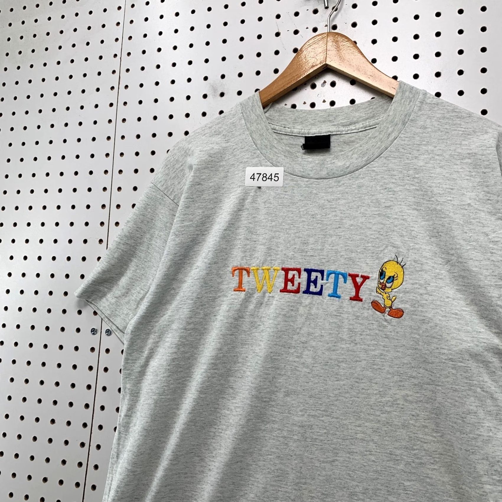 Fruit Of The Loom VINTAGE Looney Tunes Tweety T Shirt Mens M Gray Embroidered Short Sleeve Cotton 1990s Brand: Fruit of the Loom Size US M / EU 48-50 / 2 - 6 Thumbnail