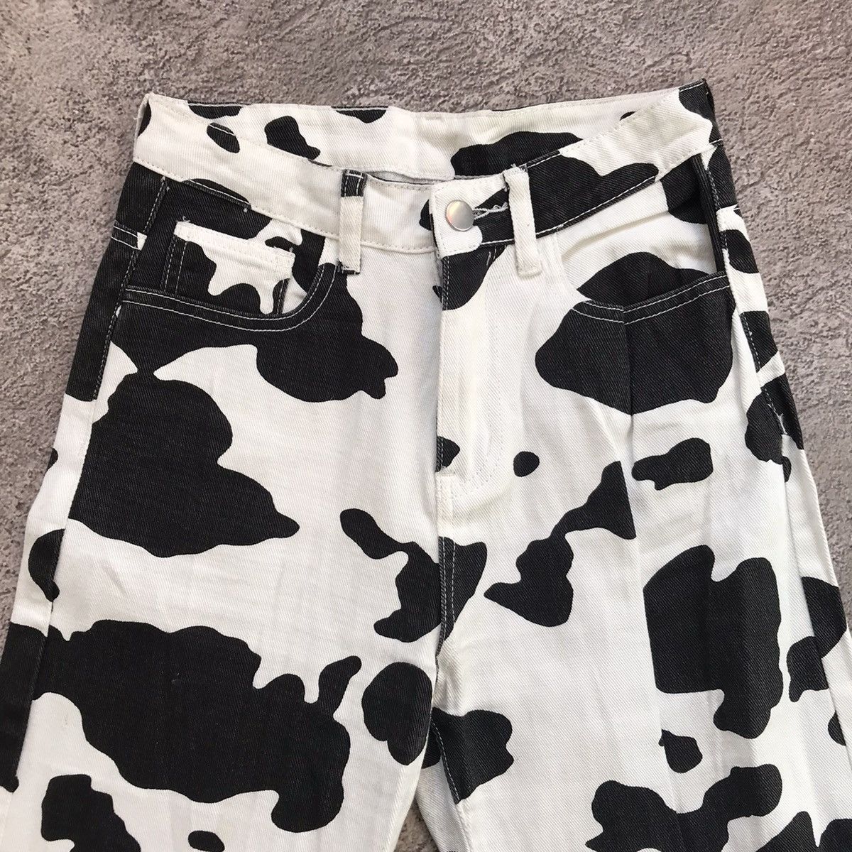 Vintage Y2K Cow Print Baggy Flared Parachute Pants Streetwear 26 Size 26" / US 2 / IT 38 - 3 Thumbnail