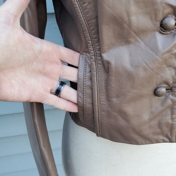 Vintage Vintage 70s Brown Leather Boho Cowgirl Western Bolero Croppe Size S / US 4 / IT 40 - 4 Thumbnail