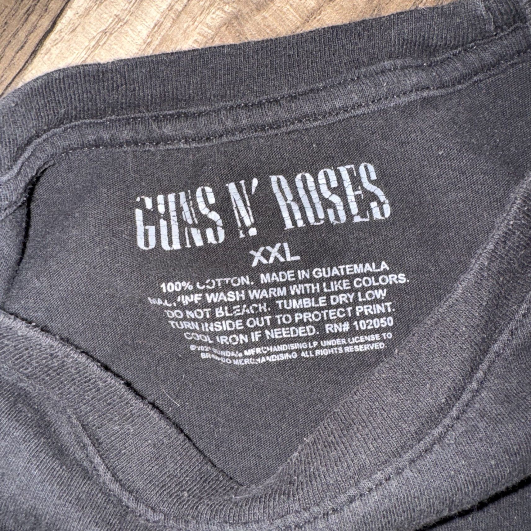 Vintage VINTAGE Guns N’ Roses T-Shirt Men’s XL Black Band Tee 2XL Short Sleeve Crew Neck Graphic Print Rock 90s Size US XXL / EU 58 / 5 - 4 Thumbnail