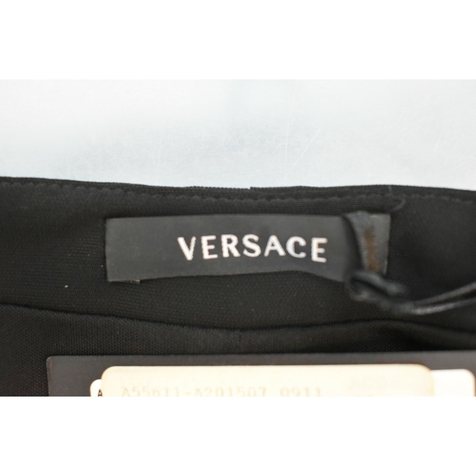 Versace VERSACE BLACK SILK ZIP GOLD MEDUSA CHAIN MIDI SKIRT 40 ITALY Size 27" / US 4 / IT 40 - 8 Thumbnail