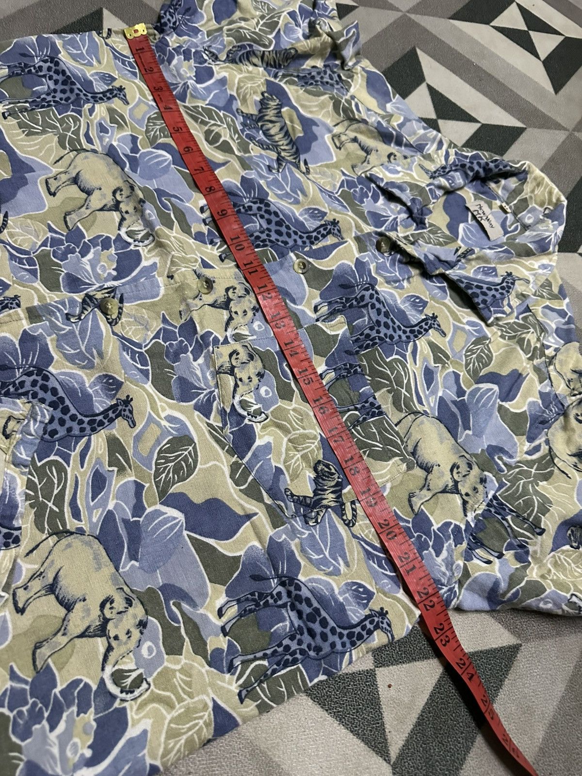 Japanese Brand Vintage new way hawaiian shirts with animal and floral print Size US M / EU 48-50 / 2 - 6 Thumbnail
