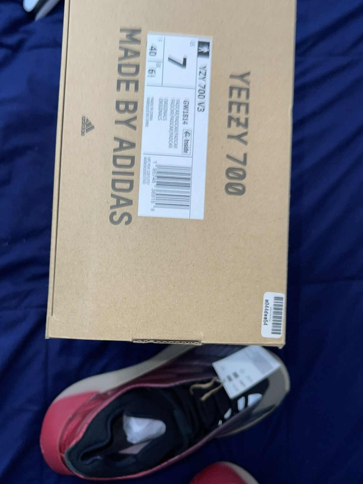 Adidas × Kanye West Yeezy 700 v3 ‘Fade Carbon’ Size US 7 / EU 40 - 6 Thumbnail