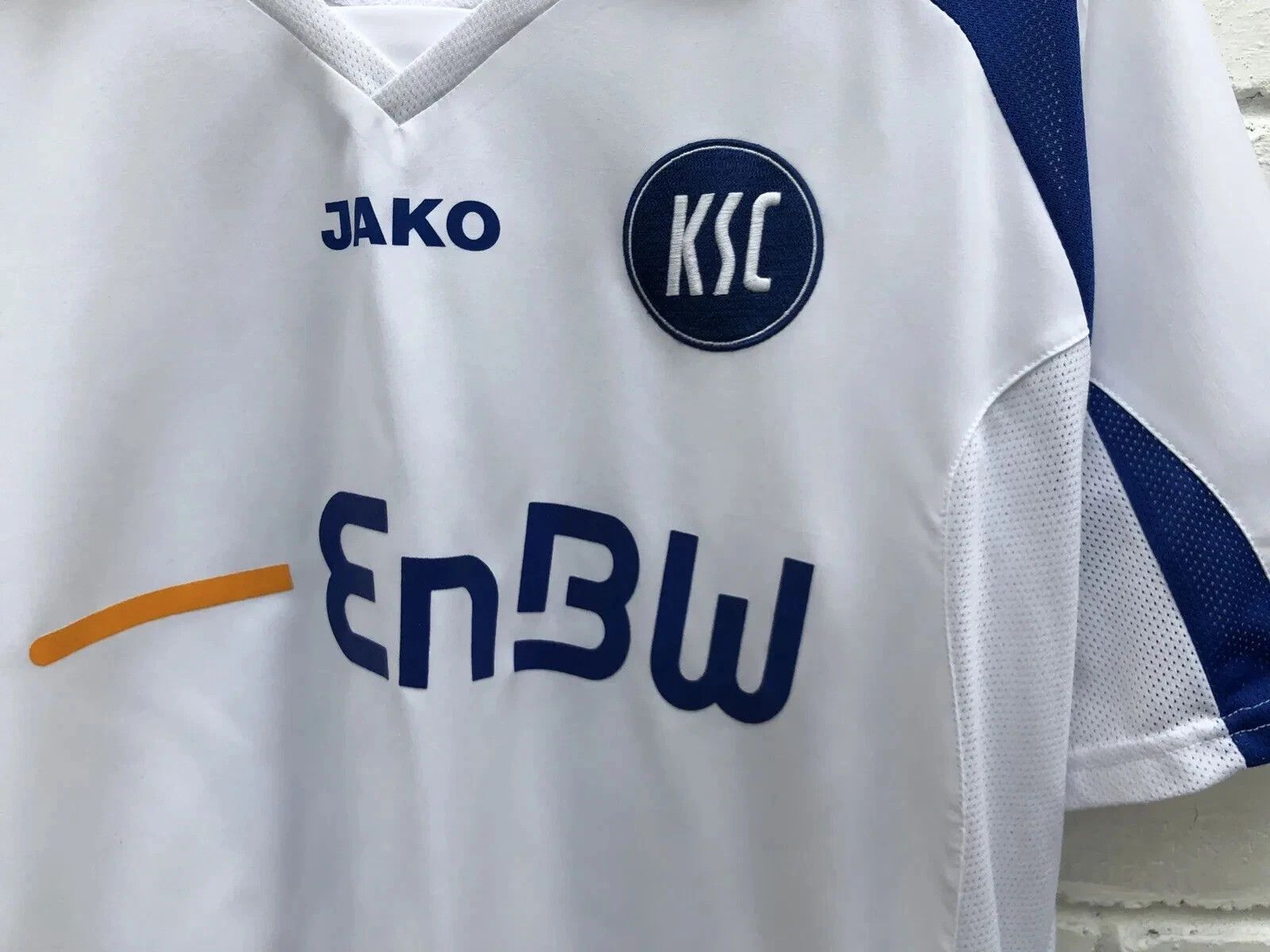Vintage VINTAGE KARLSRUHER 2006 2007 HOME FOOTBALL JERSEY SOCCER #10 Size US XL / EU 56 / 4 - 5 Thumbnail