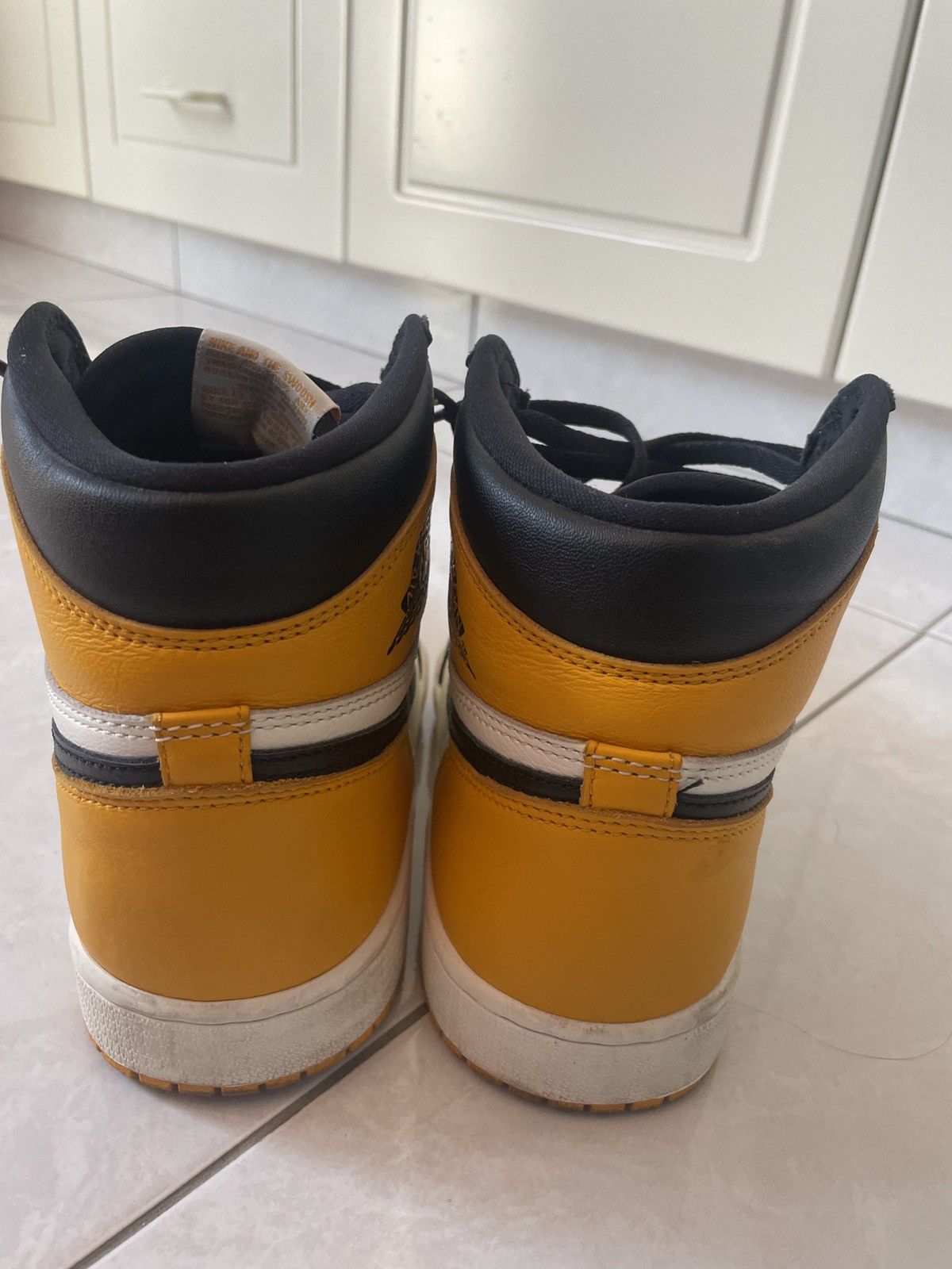 Jordan Brand × Nike AIR JORDAN 1 TAXI Size US 10 / EU 43 - 6 Thumbnail