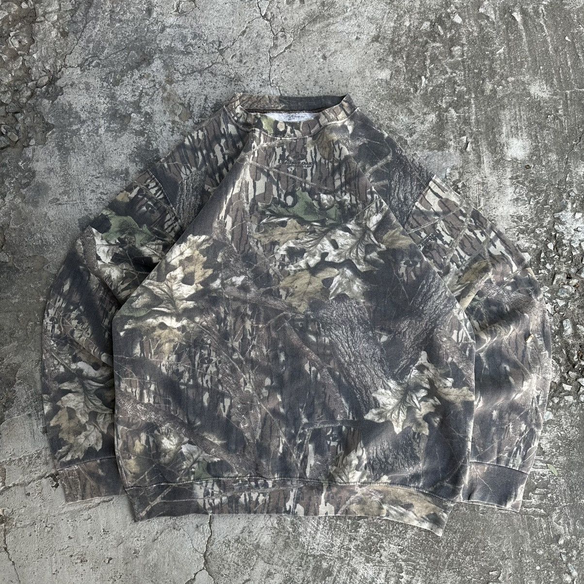 Realtree Crazy Vintage Carhartt Style Faded Realtree Camo Sweatshirt Size US XL / EU 56 / 4 - 1 Thumbnail